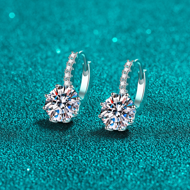OEM&ODM Customised 925 sterling silver women's exquisite exquisite earrings Moissanite earrings