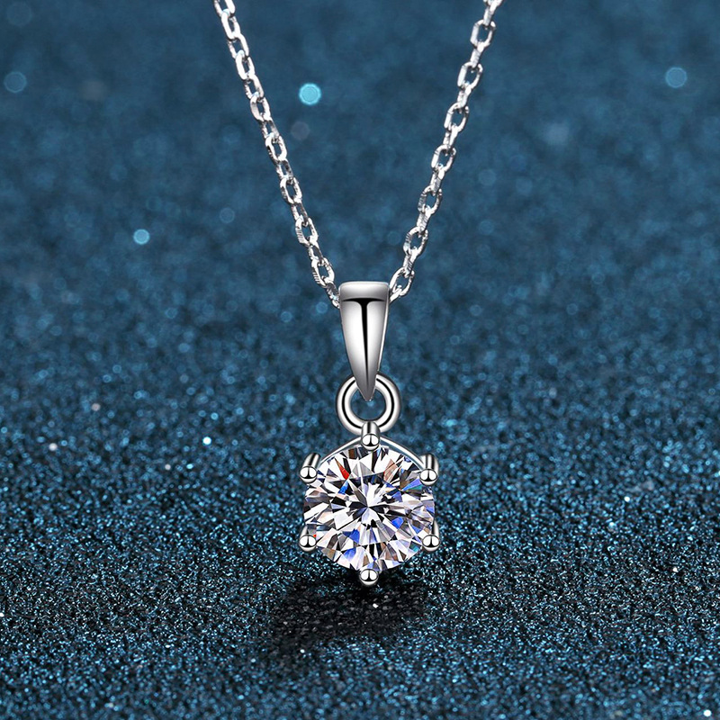 OEM&ODM Customised 925 sterling silver Moissanite pendant women's classic six claws Moissanite one carat necklace